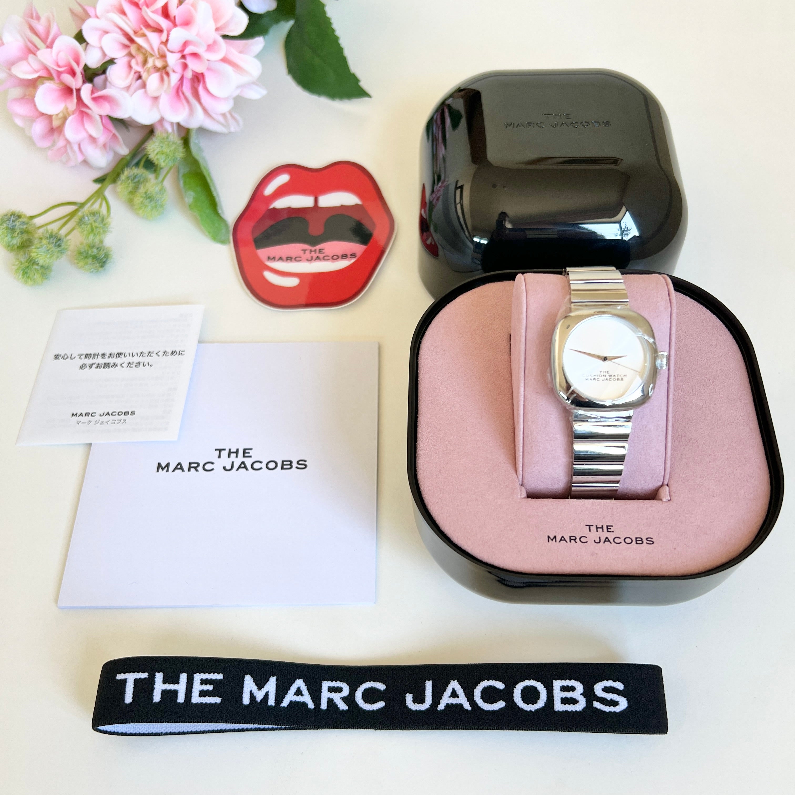 THE CUSHION WATCH / MJ0120184714 – TIME BOX official site