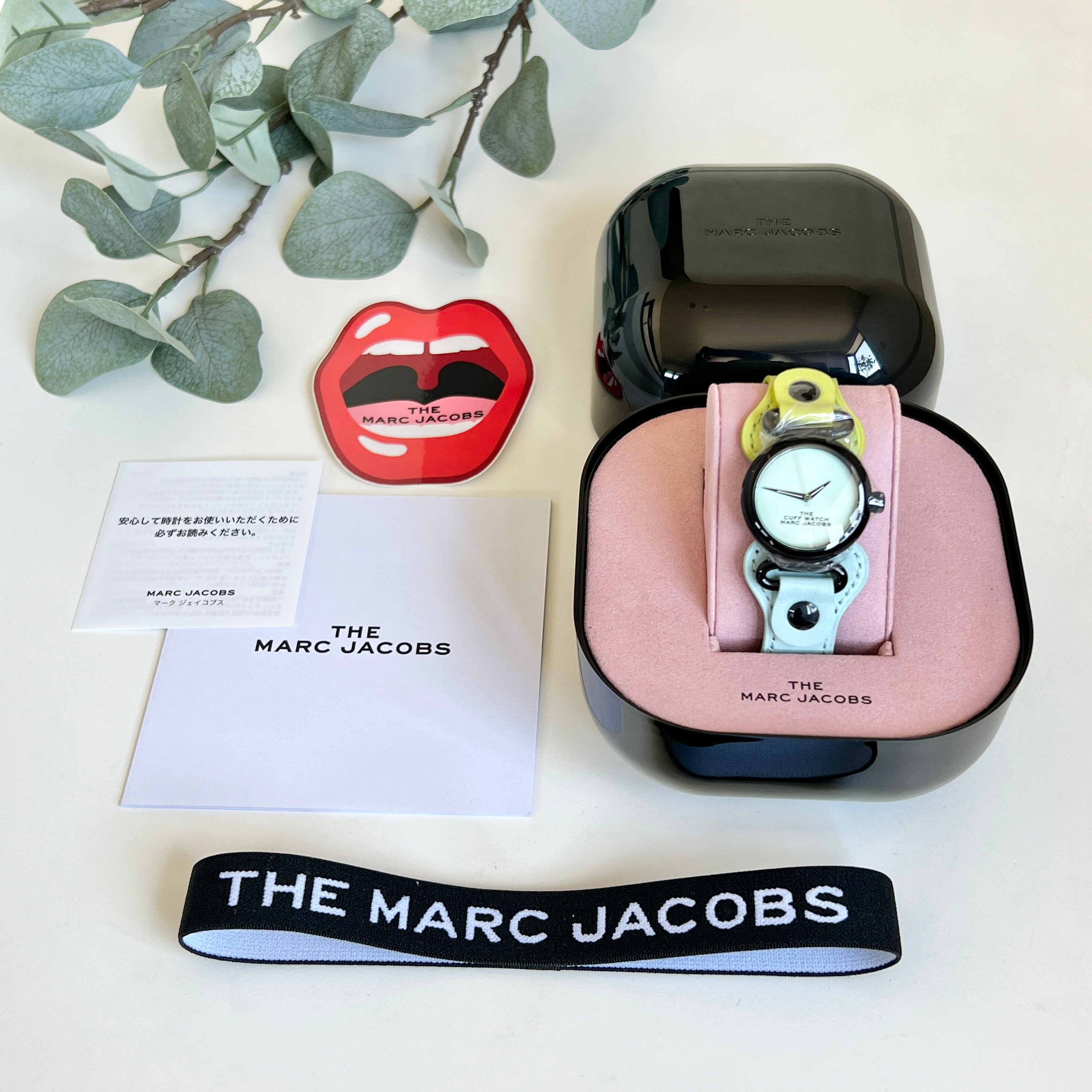 THE CUSHION WATCH / MJ0120179291 – TIME BOX official site